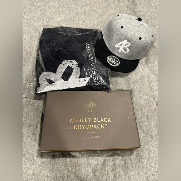 Ashley black bundle hat kryo mat sauna suit